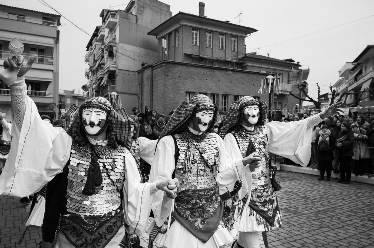 Το Καρναβαλικό Έθιμο των Μπουλών και Γενίτσαρων — gallery image