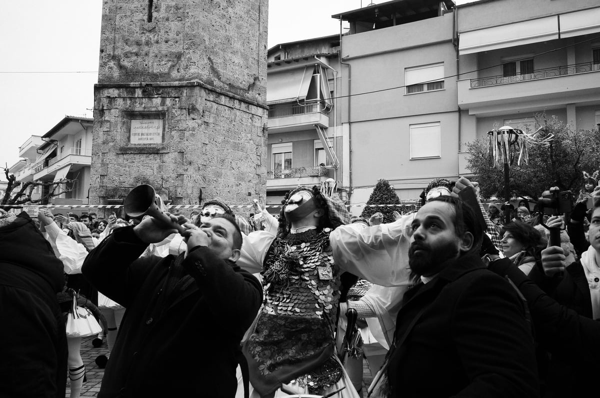 Το Καρναβαλικό Έθιμο των Μπουλών και Γενίτσαρων — gallery image