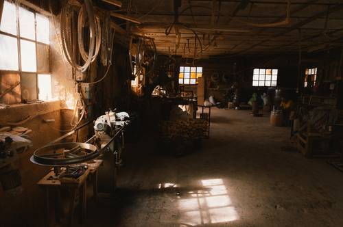 Handmade Barrels in Metsovo: The Rhythms of Traditional Cooperage