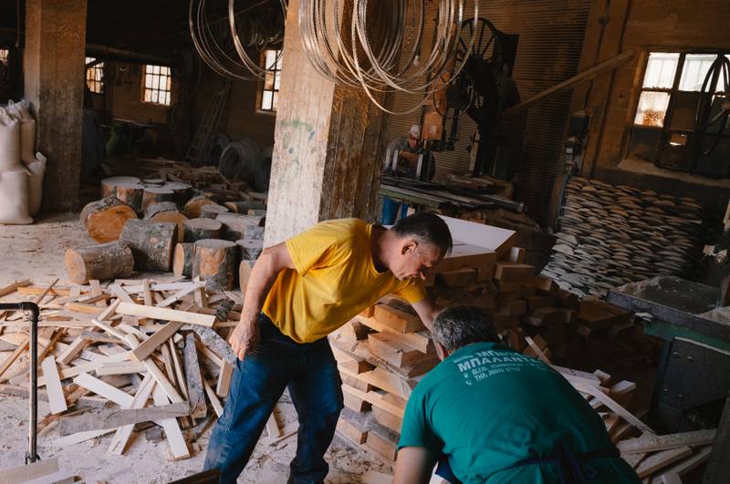 Handmade Barrels in Metsovo: The Rhythms of Traditional Cooperage — gallery image 7