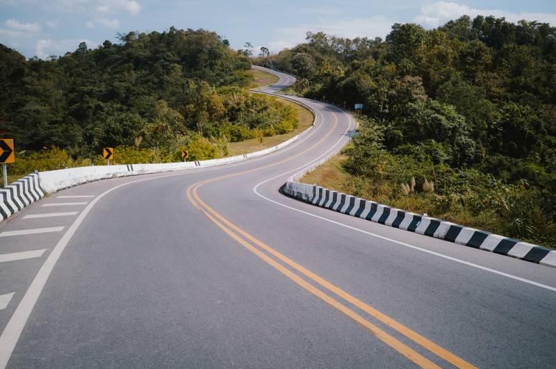 The road that traces the number three